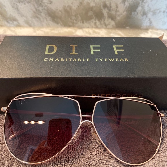 Diff Eyewear Accessories - Diff Maeve Sunglasses